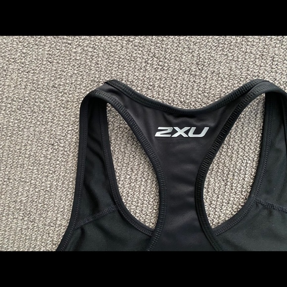 3 tanks included : Reebok/2XU/MPG Small fit - Picture 4 of 16